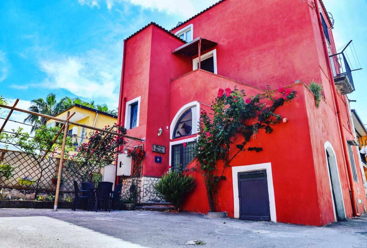 Domus Carolina Villa Pompei Bagian luar foto